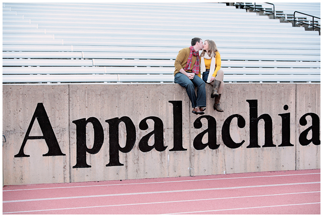 Autumn-Engagement-Session_Kristin-Vining-Photography_012