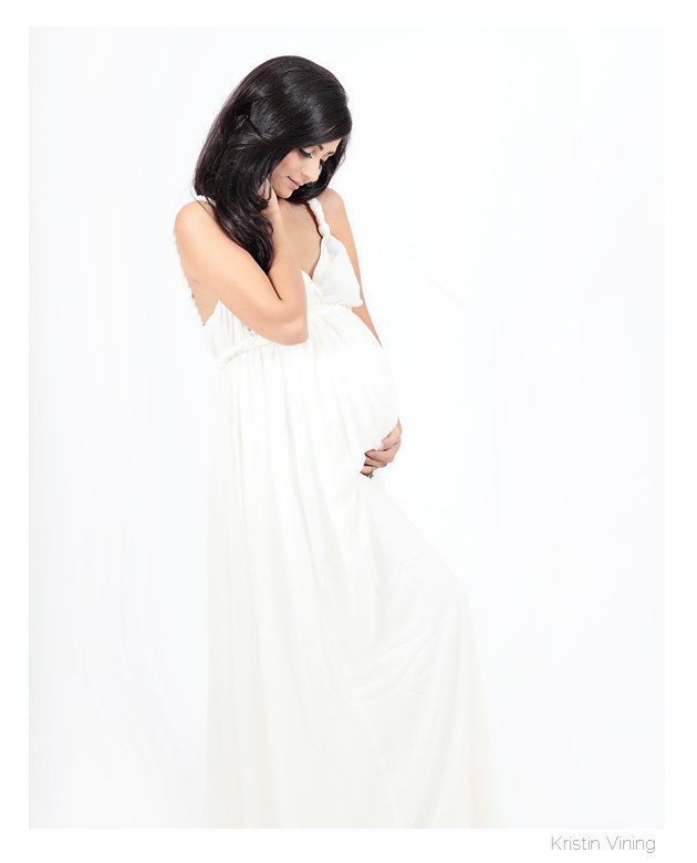 Black-and-white-prenatal-_Kristin-Vining-Photography_00002