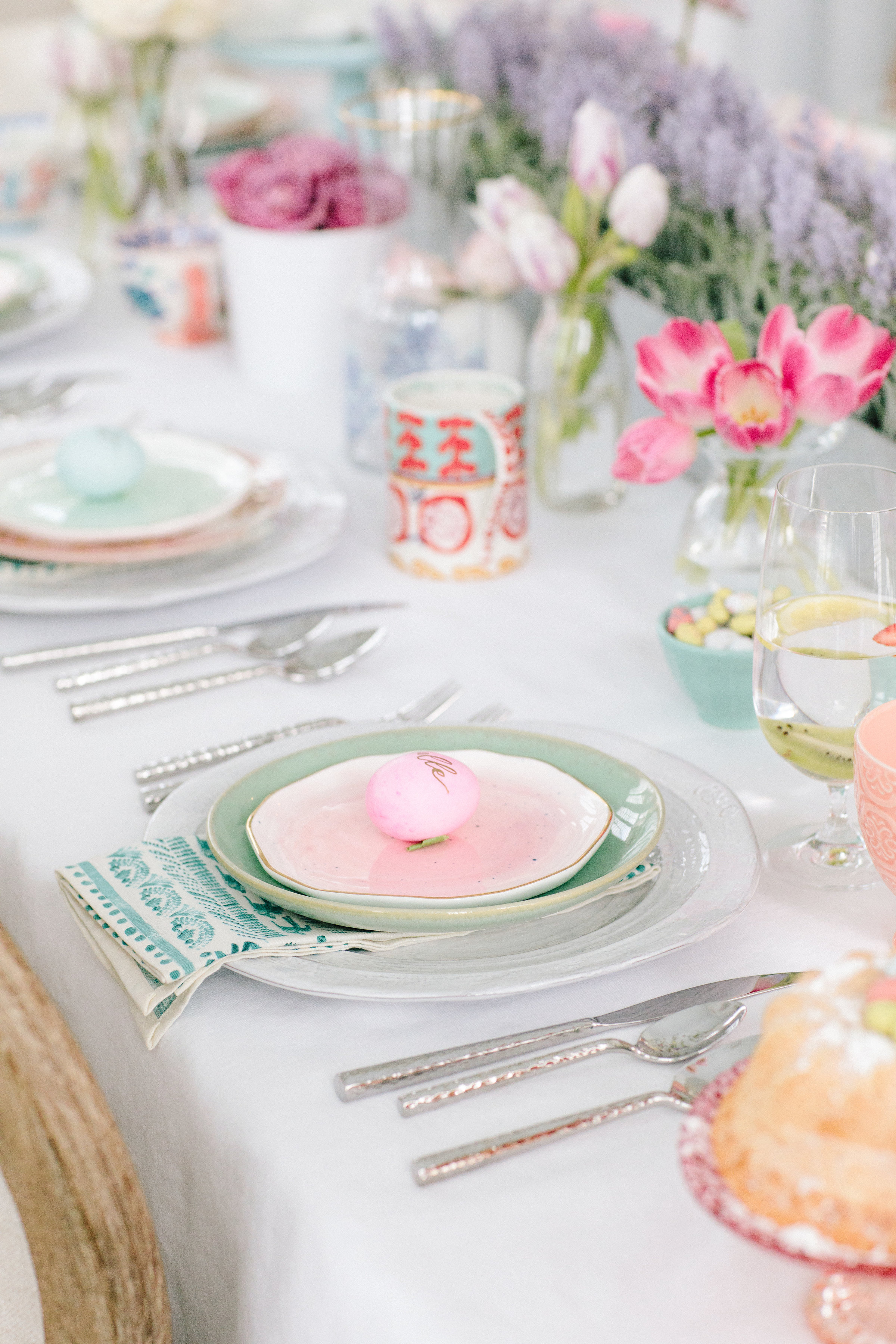 How to create the perfect easter brunch tablescape 